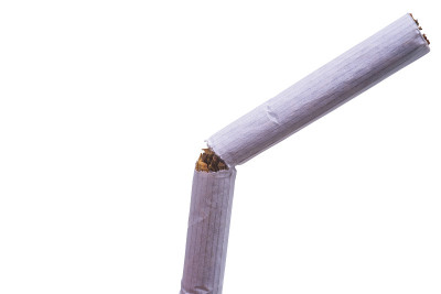 雪茄断成两段