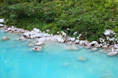 绿松石山河