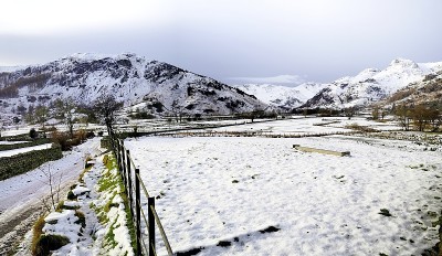 朗代尔山谷的积雪