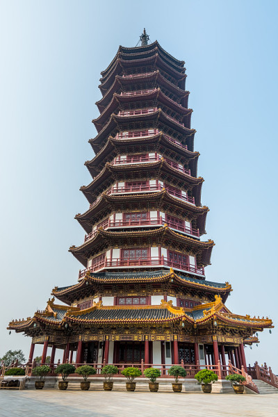 舟山群岛普陀山中国传统佛塔，中国观音菩萨宝地