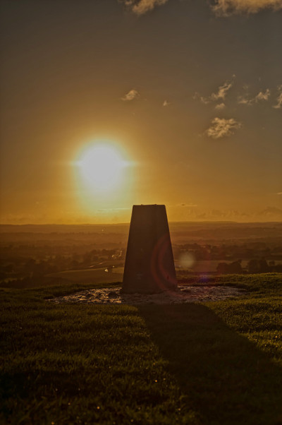 景观——Warminster-Sunset