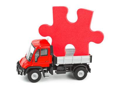 带拼图的玩具卡车