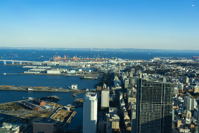 从空中俯瞰横滨市