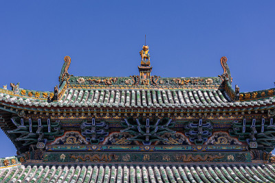 从寺庙望去