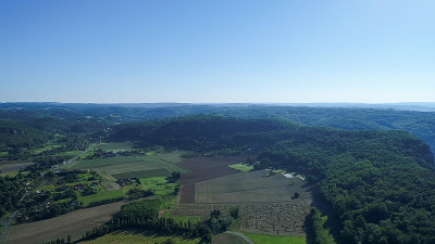 从空中俯瞰法国Périgord的La roque - gaageac村