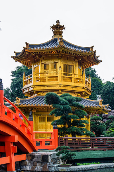 宝塔红桥