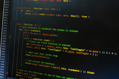 Web开发人员。仔细看看这个网站的源代码是由开发者使用JavaScript - jQuery编写的。