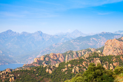 法国科西嘉海岸山景