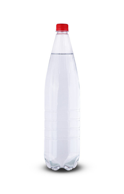 装着矿泉水的大塑料瓶