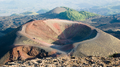 意大利西西里岛的埃特纳火山口