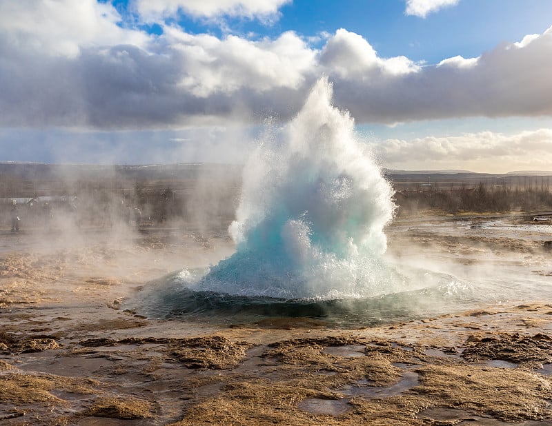 Strokkur间歇泉冰岛