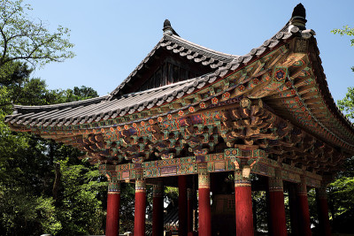 韩国佛寺佛塔钟楼顶