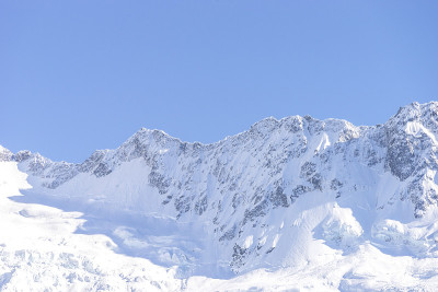 前山