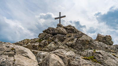 在Allgäu阿尔卑斯山的大威德斯坦登山