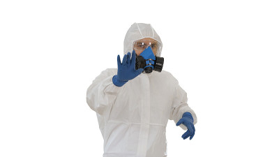 医生穿着防病毒的防护服跳舞