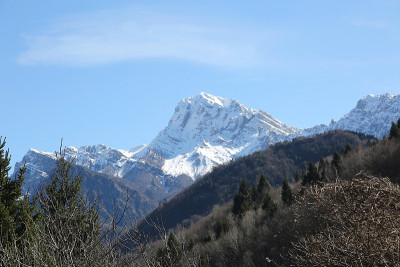 在意大利北部有一座叫SERNIO的大山