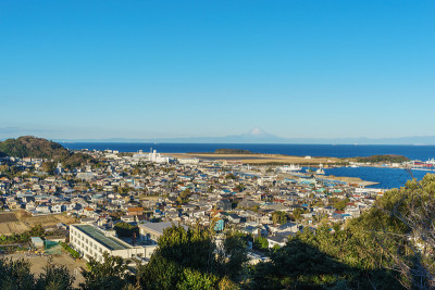 富士山和千叶县田山城景观。
