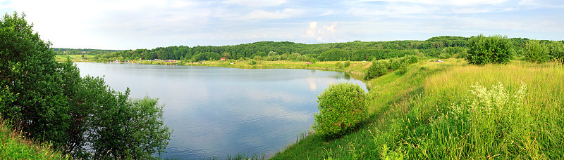 湖的美景