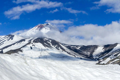 Avacha火山。堪察加半岛