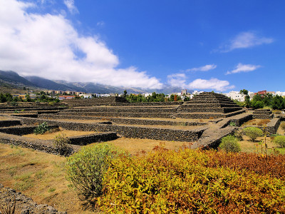 金字塔， 特内里费岛