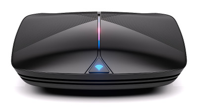现代互联网Wi-Fi路由器隔离在白色背景3D渲染