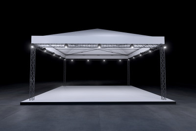 展览的实物模型和企业形象。展厅零售摊位设计元素。3d渲染。
