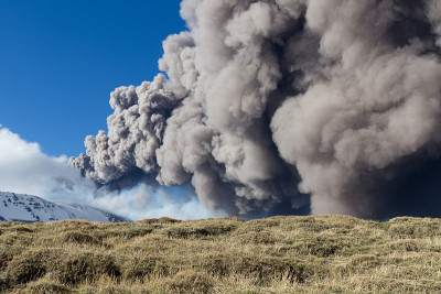 2013年4月3日西西里岛卡塔尼亚埃特纳火山喷发