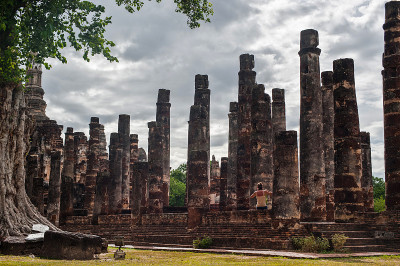 素可泰历史公园，泰国古城，泰国素可泰历史公园，玛哈那寺古佛像