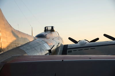 B 17细节