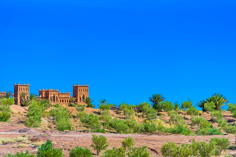 这是位于摩洛哥的堡垒城市Ait-Ben-Haddou。为文本复制空间。