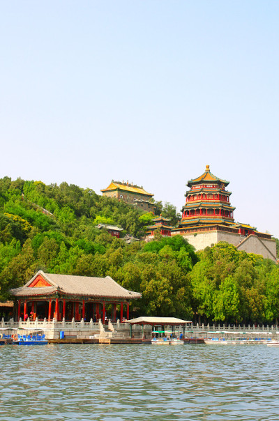 美丽的风景和颐和园在山上，中国北京