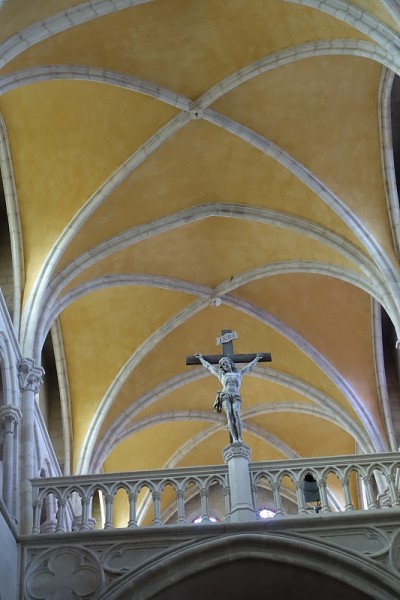 科隆西的天主教教堂Nièvre法国圣马丁学院室内景观Bourgogne-France-Comté
