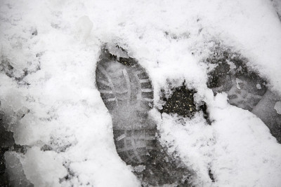 脚印在雪地