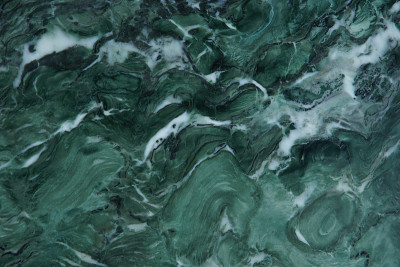 美丽的天然石材背景大理石绿色与白色纹理，称为Verde Venezia
