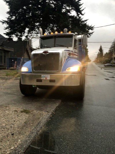 停在车