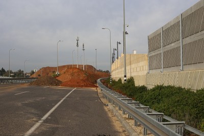 封锁了高速公路