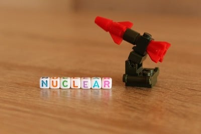 核武器。