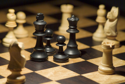 棋子被对手包围