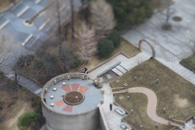 横滨市海上塔上的微缩景观
