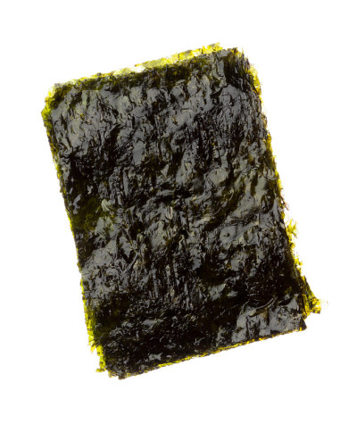 干烤海草孤立在白色
