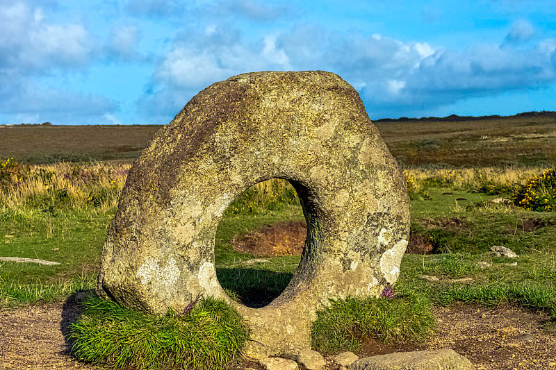 Men-an-Tol known as Men an Toll or Crick Stone - s