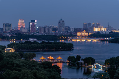 中国长春南湖公园夜景
