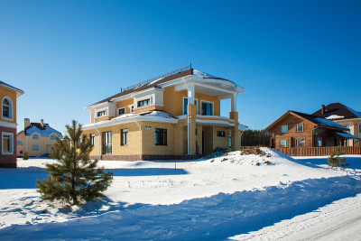 新建郊区住宅
