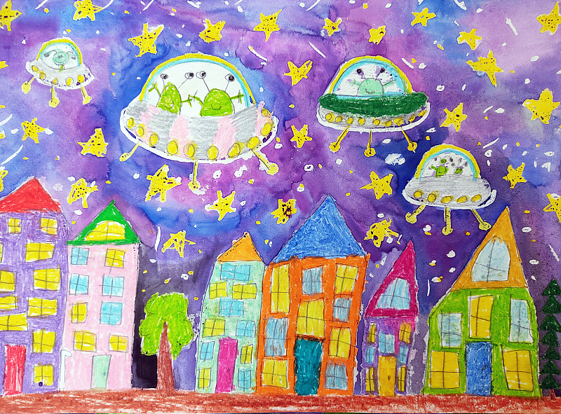 手绘的火箭飞行和宇航员与外星人在宇宙和太空行星。童稚风格的铅笔艺术。