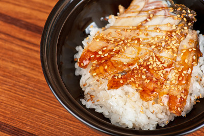 鳗鱼饭