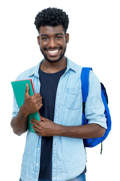 年轻的蓄着胡子的非裔美国男学生