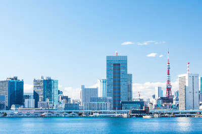 从晴美码头看竹叶码头侧面