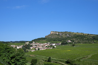位于勃艮第Mâconnais葡萄园的Solutré-Pouilly村，位于La Roche de S