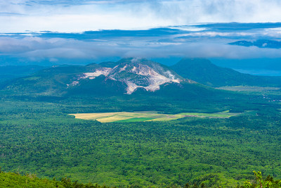 日本北海道铁贺的爱俄山(硫磺山)