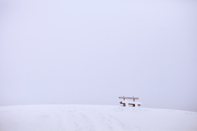 雪山配木凳